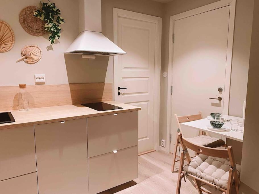 Cute Little Appartment Кристиансан Екстериор снимка